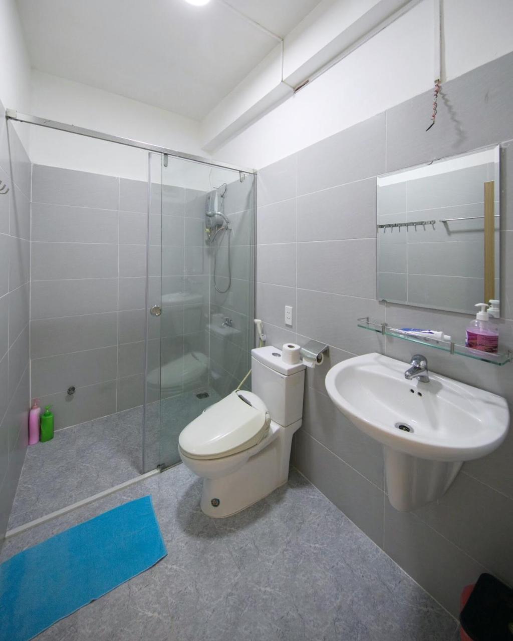 Scandinavian Apartment With Balcony In Bui Vien Хошимин Экстерьер фото