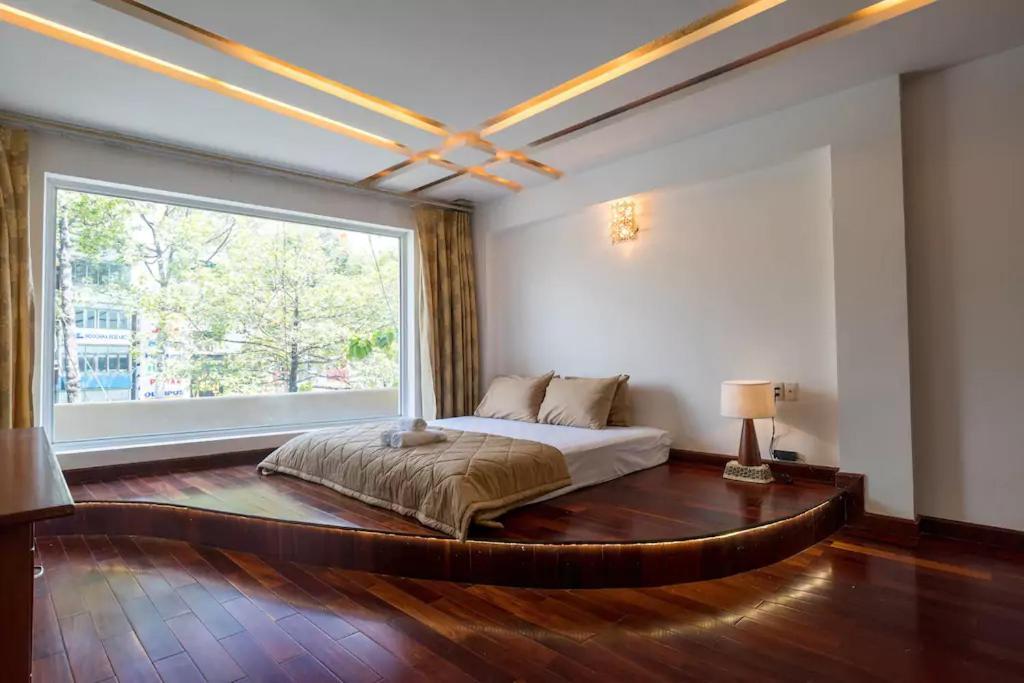 Scandinavian Apartment With Balcony In Bui Vien Хошимин Экстерьер фото